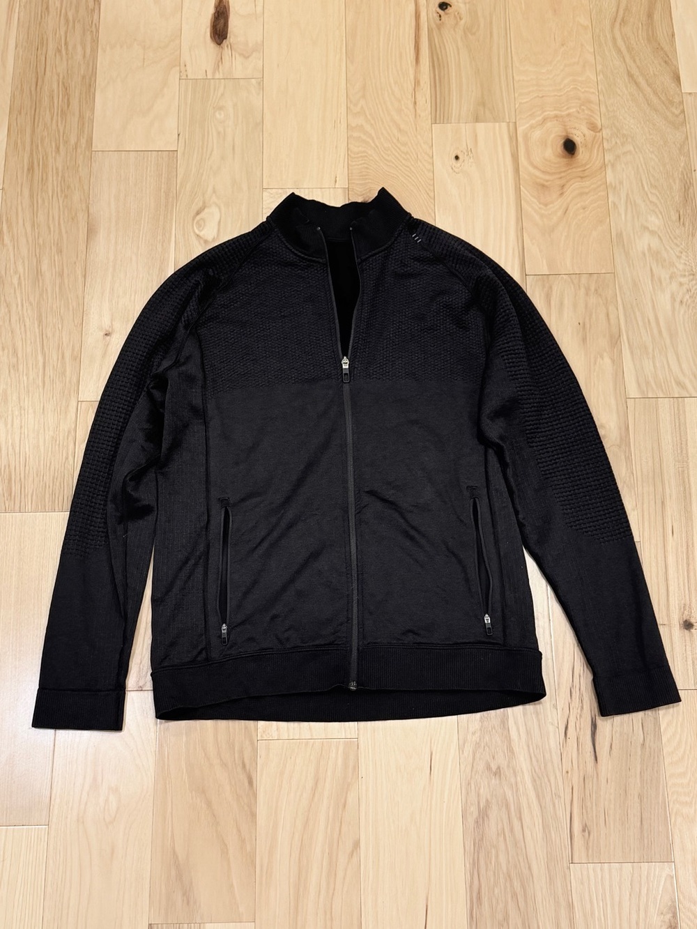 LIKE NEW Lululemon Men’s Engineered Warmth Full Zip Jacket